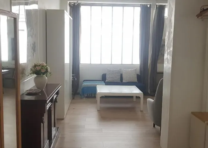 Charming Loft - Tour Eiffel/ Rue Cler 4* 파리