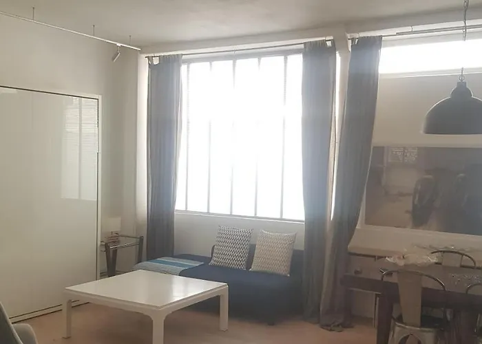 Charming Loft - Tour Eiffel/ Rue Cler 4* 파리